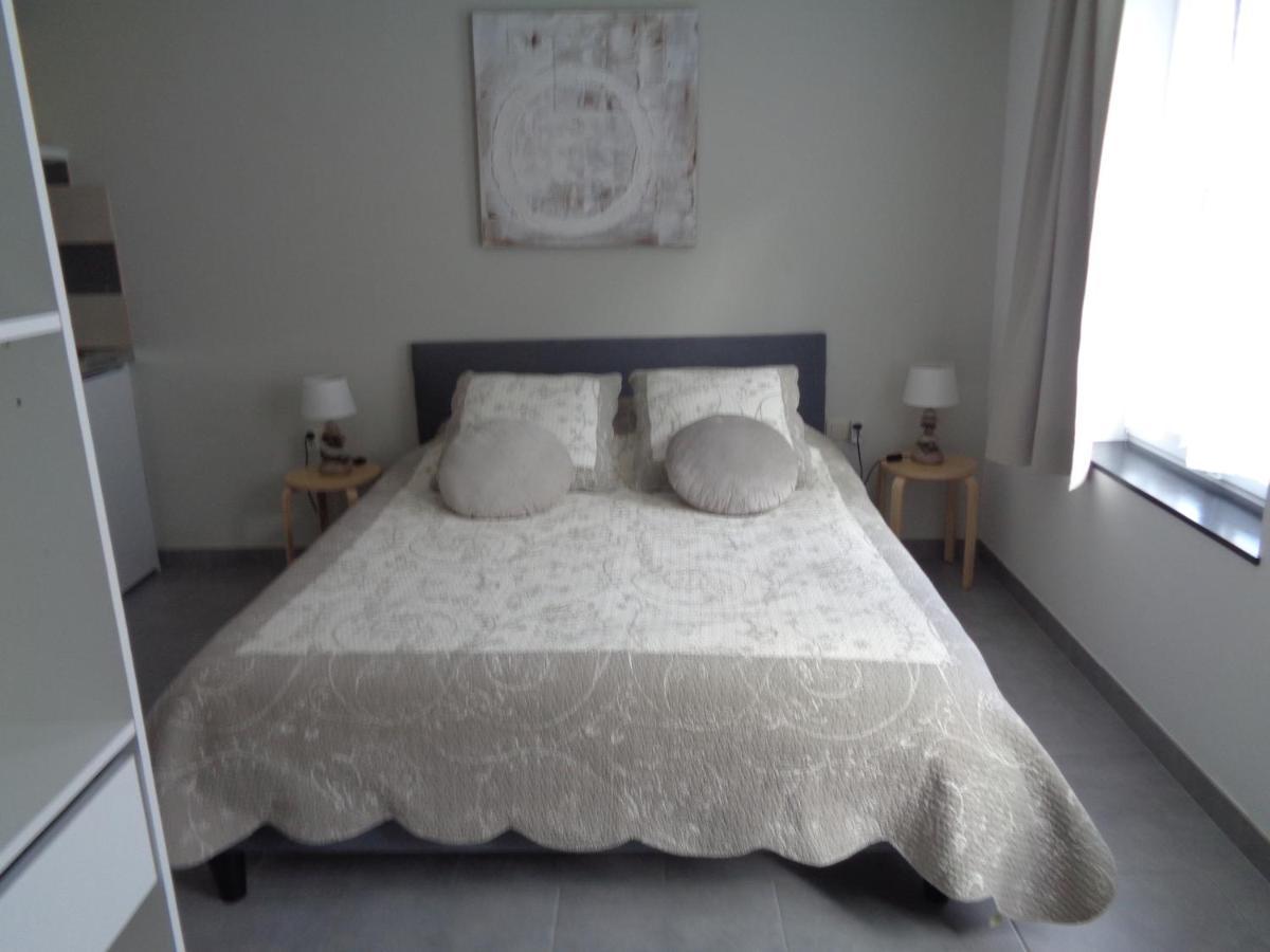 Au Pied De L'Abbaye De Leffe Hotell Dinant Exteriör bild
